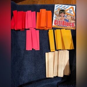 CitiBlocs 50 Pieces Wooden Pine Building Blocks Toys R Us Pink, Red, Yellow +
